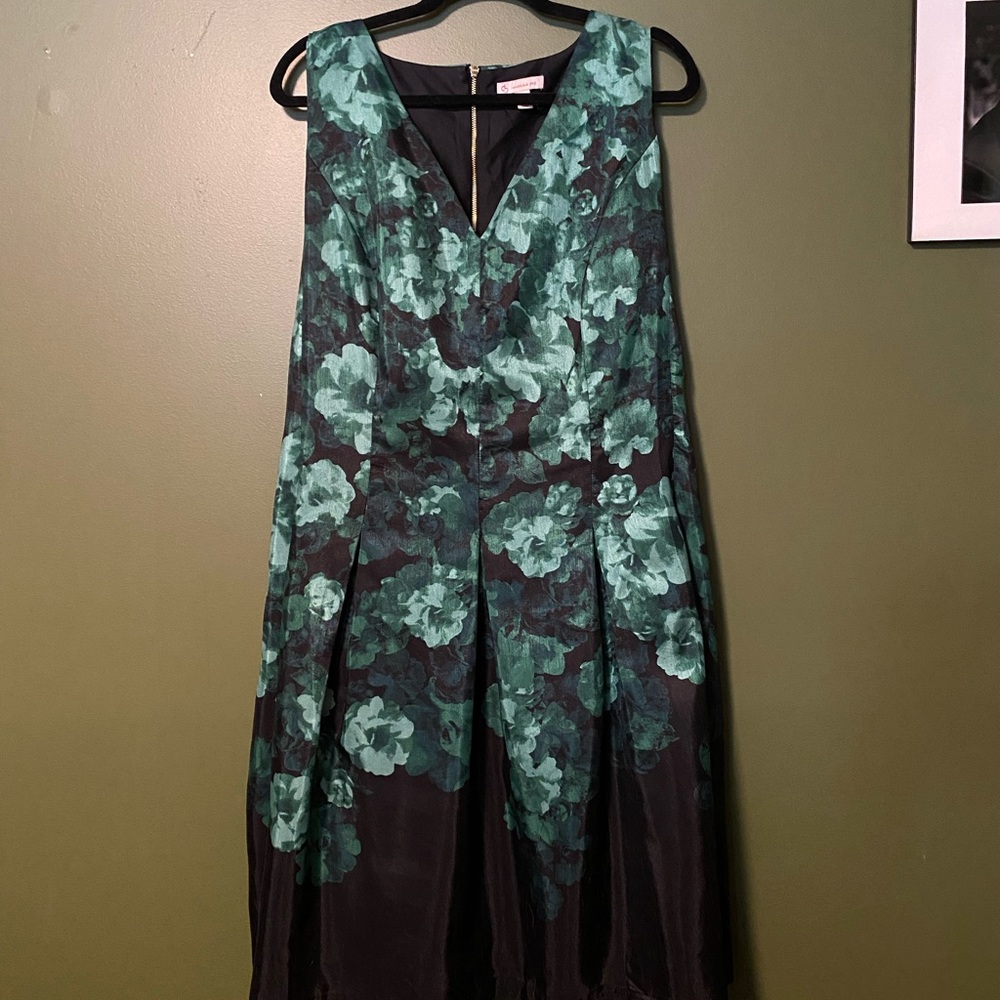 Sleeveless Formal Dress